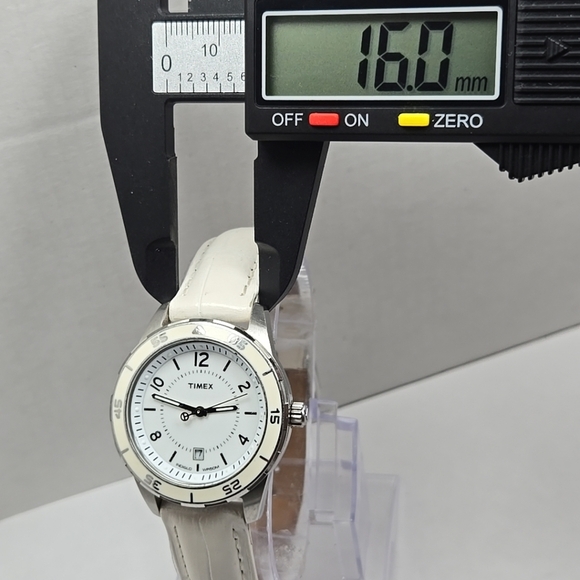 Womens Timex Premium Date Watch White Silver WR50M Rotating Bezel New Battery - Picture 5 of 12